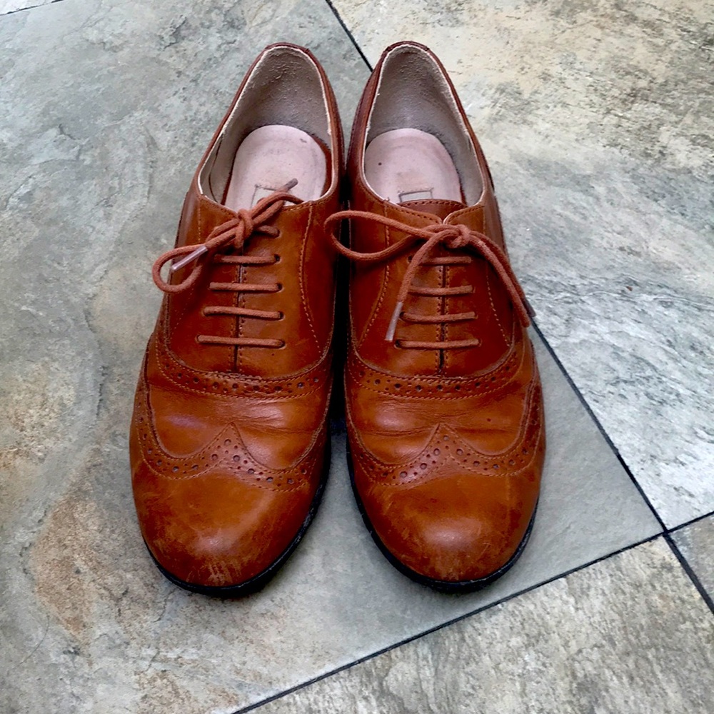 Clarks ladies oxfords size 8